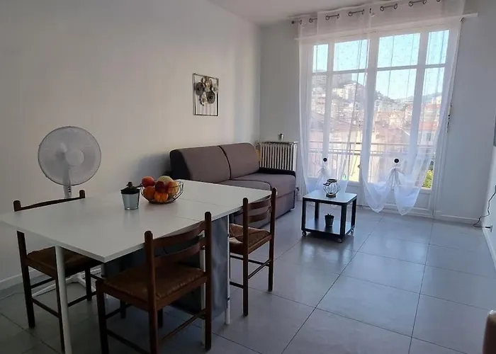 Appartement Renove, Nice Centre, Proche Commodites